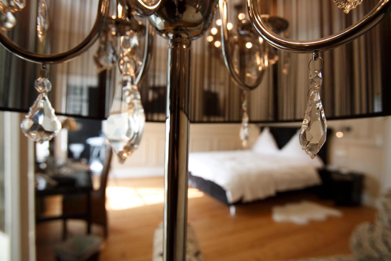 Hotel Hochzeitshaus Aurich Bagian luar foto